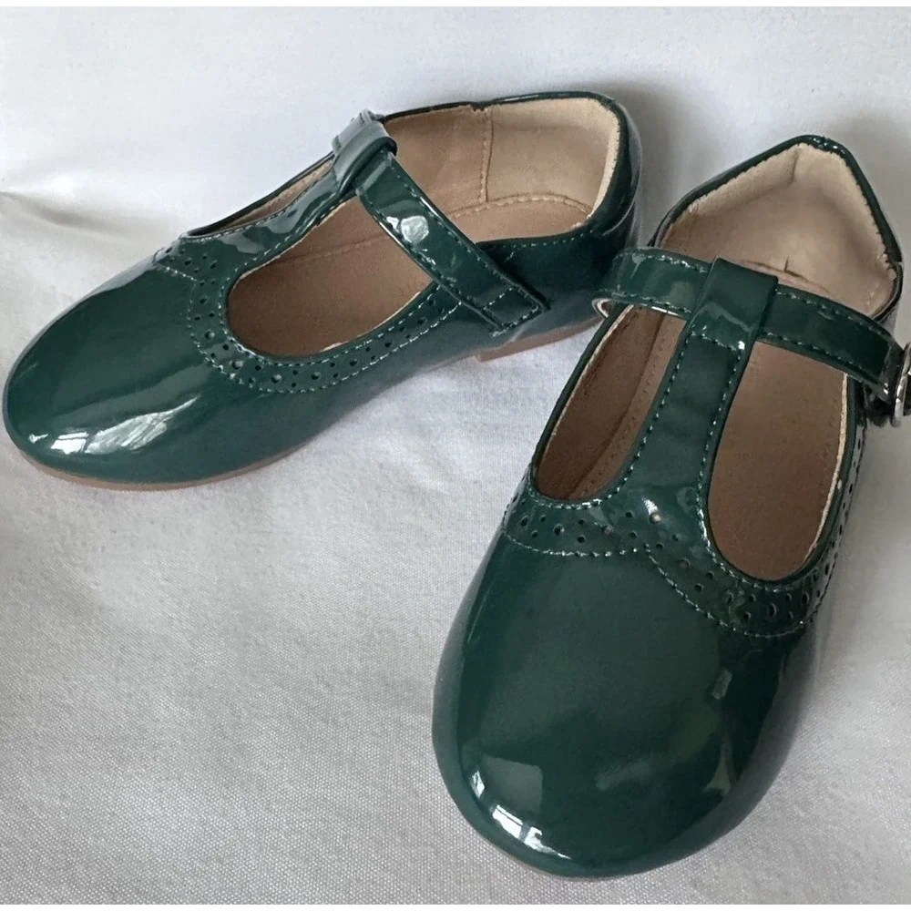 thee‎ bron Dark Green Faux Patent Leather Mary Jane Style Shoes Girls 9 EUC
